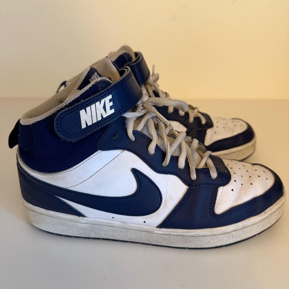 Nike Court Borough Mid 2 White Blue Athletic Shoes CD7782-107 Size 6.5Y Boys